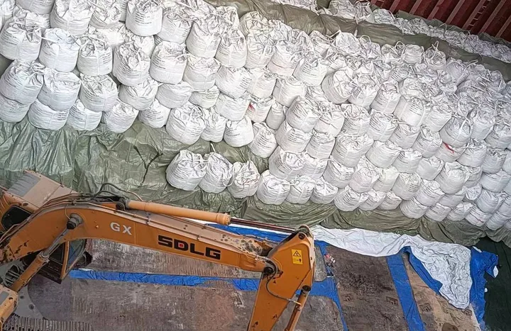 Bulk bags loaded into a ship’s hold for export